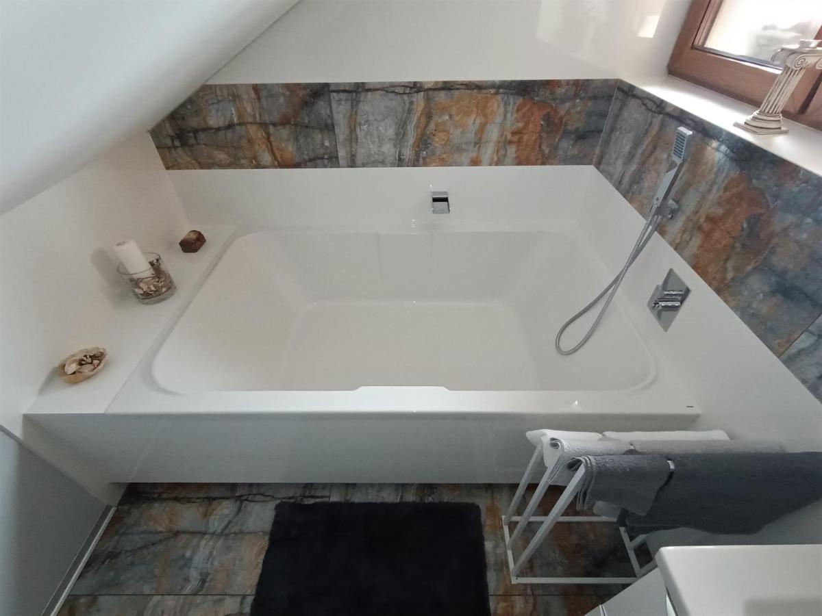 Barytowy Apartament Tarnowskie Góry Eksteriør bilde